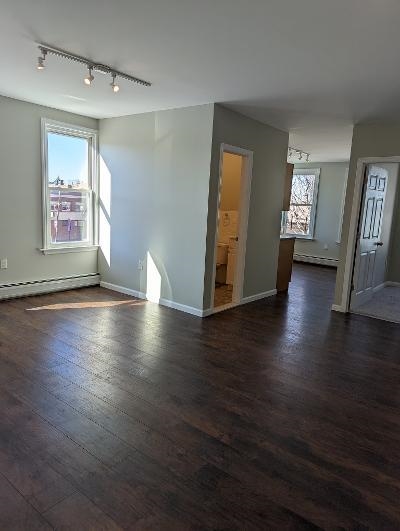 # 250017014 - For Rent in JERSEY CITY - Bergen-Lafayett NJ
