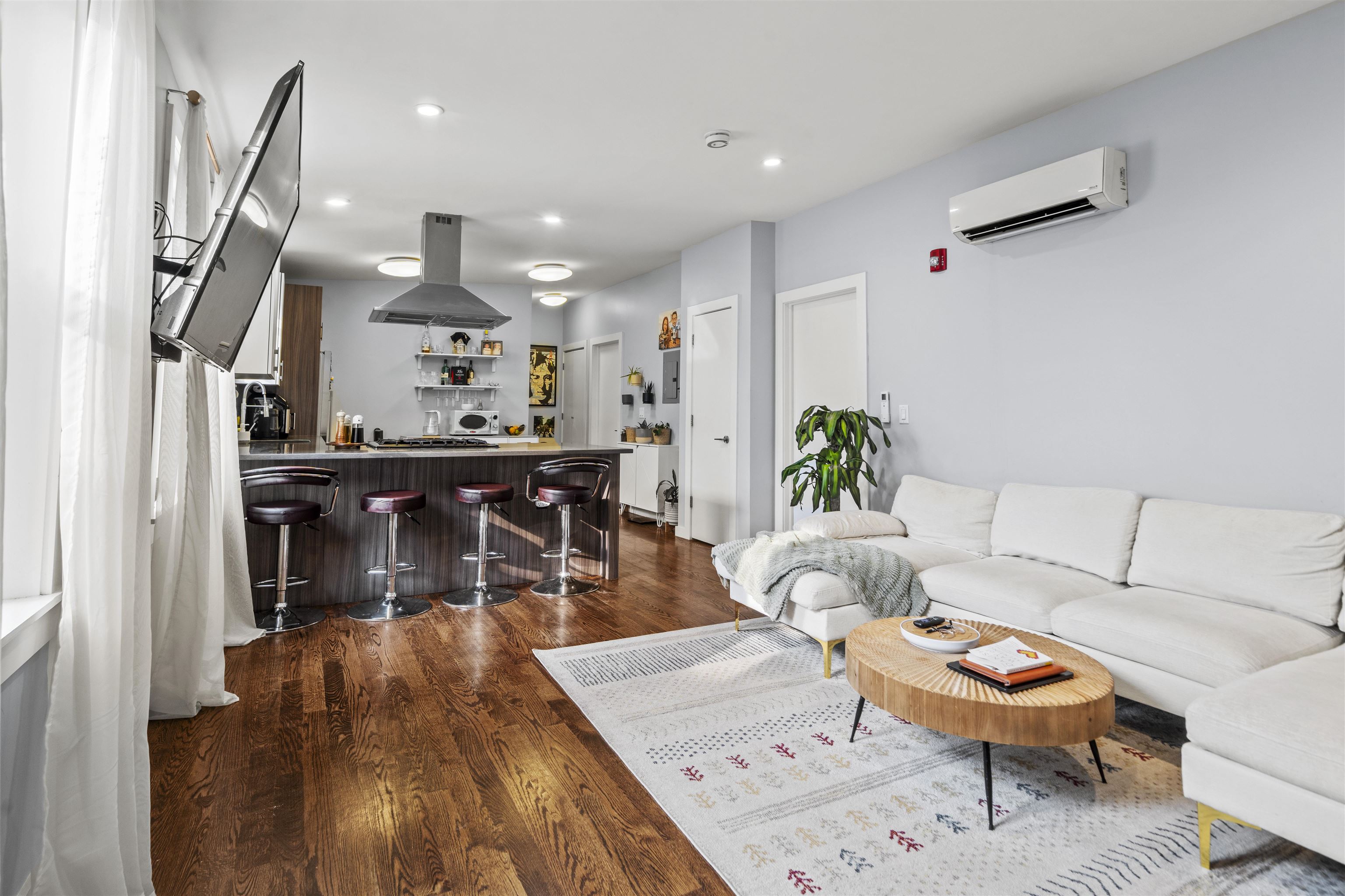 # 250017019 - For Rent in JERSEY CITY - Downtown NJ