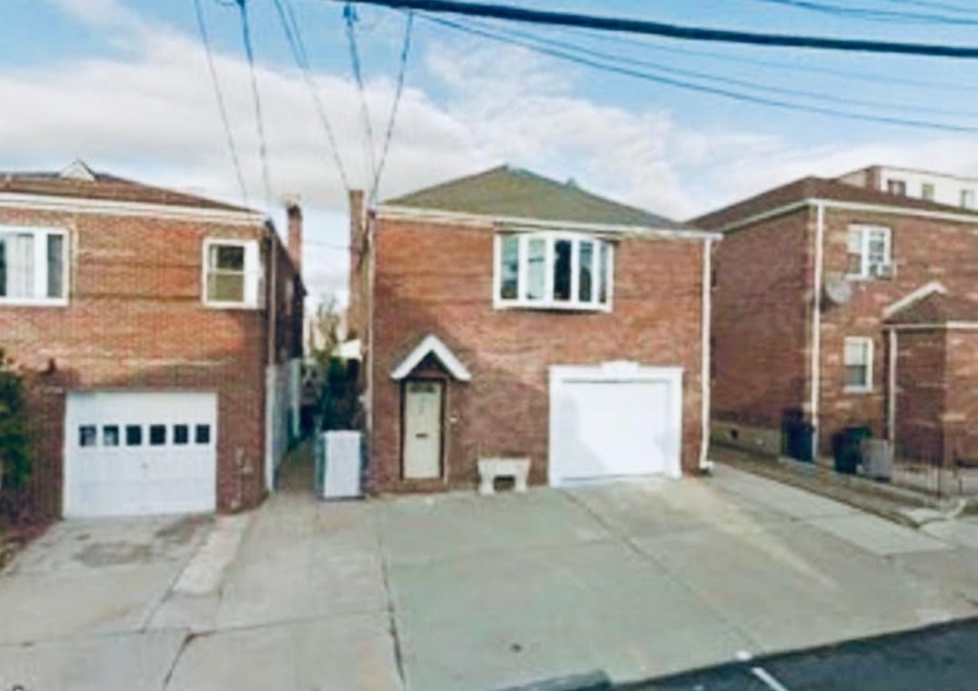 # 250017024 - For Rent in North Bergen NJ