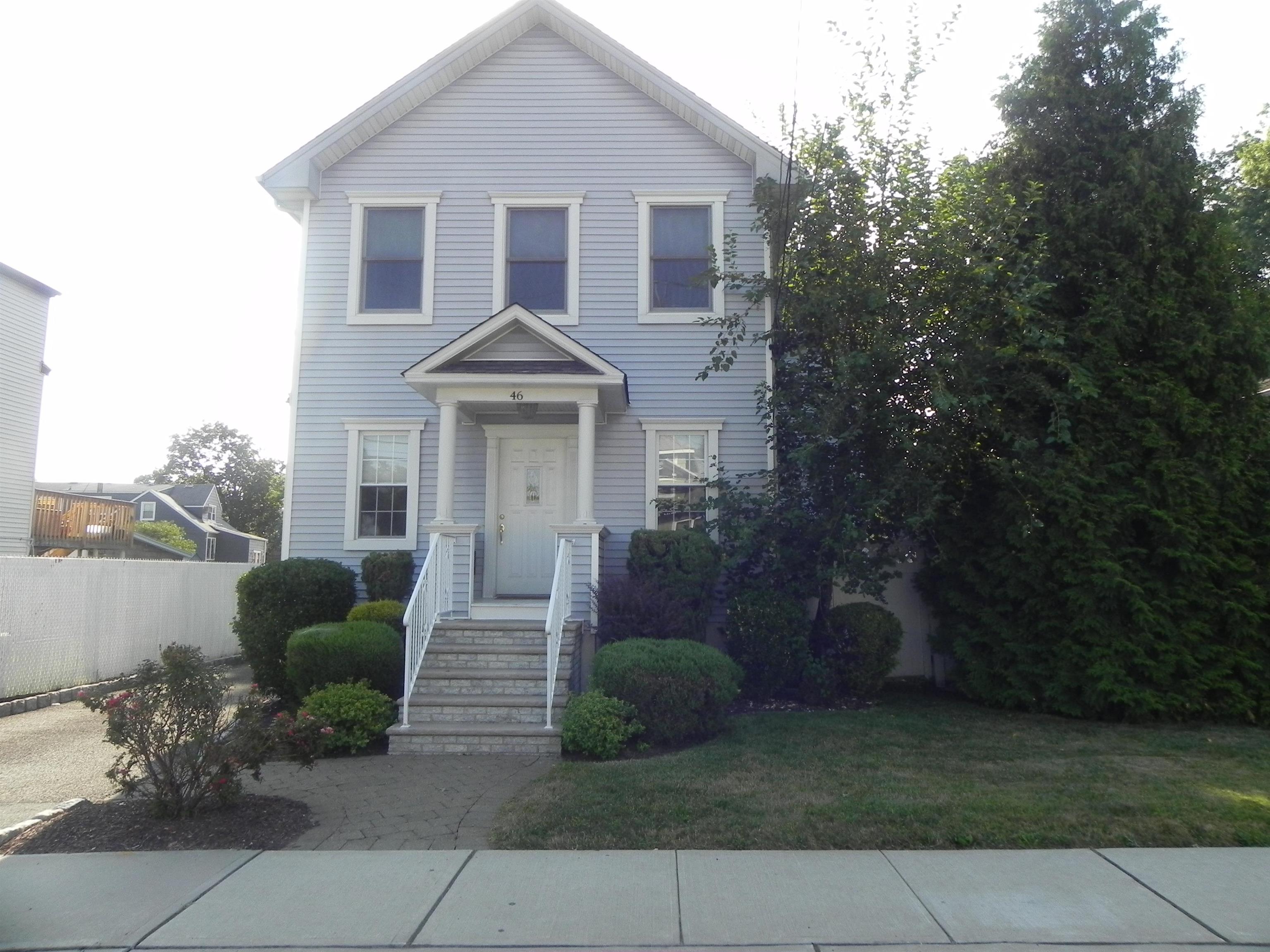 # 250017034 - For Rent in Little Ferry NJ