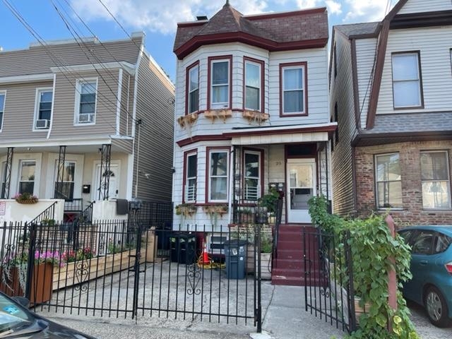 # 250017048 - For Rent in JERSEY CITY - Journal Square NJ