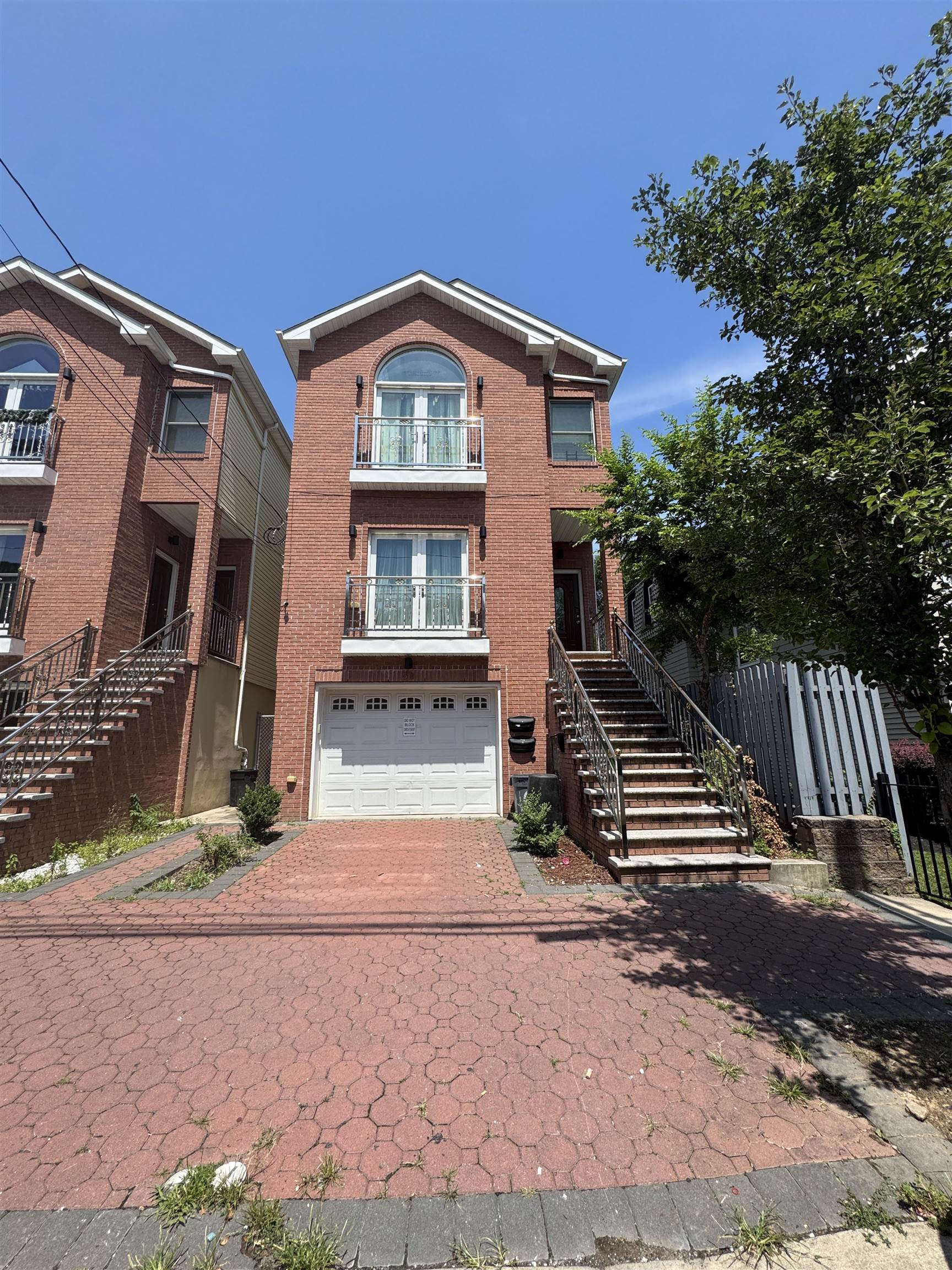 # 250017090 - For Rent in JERSEY CITY - Greenville NJ