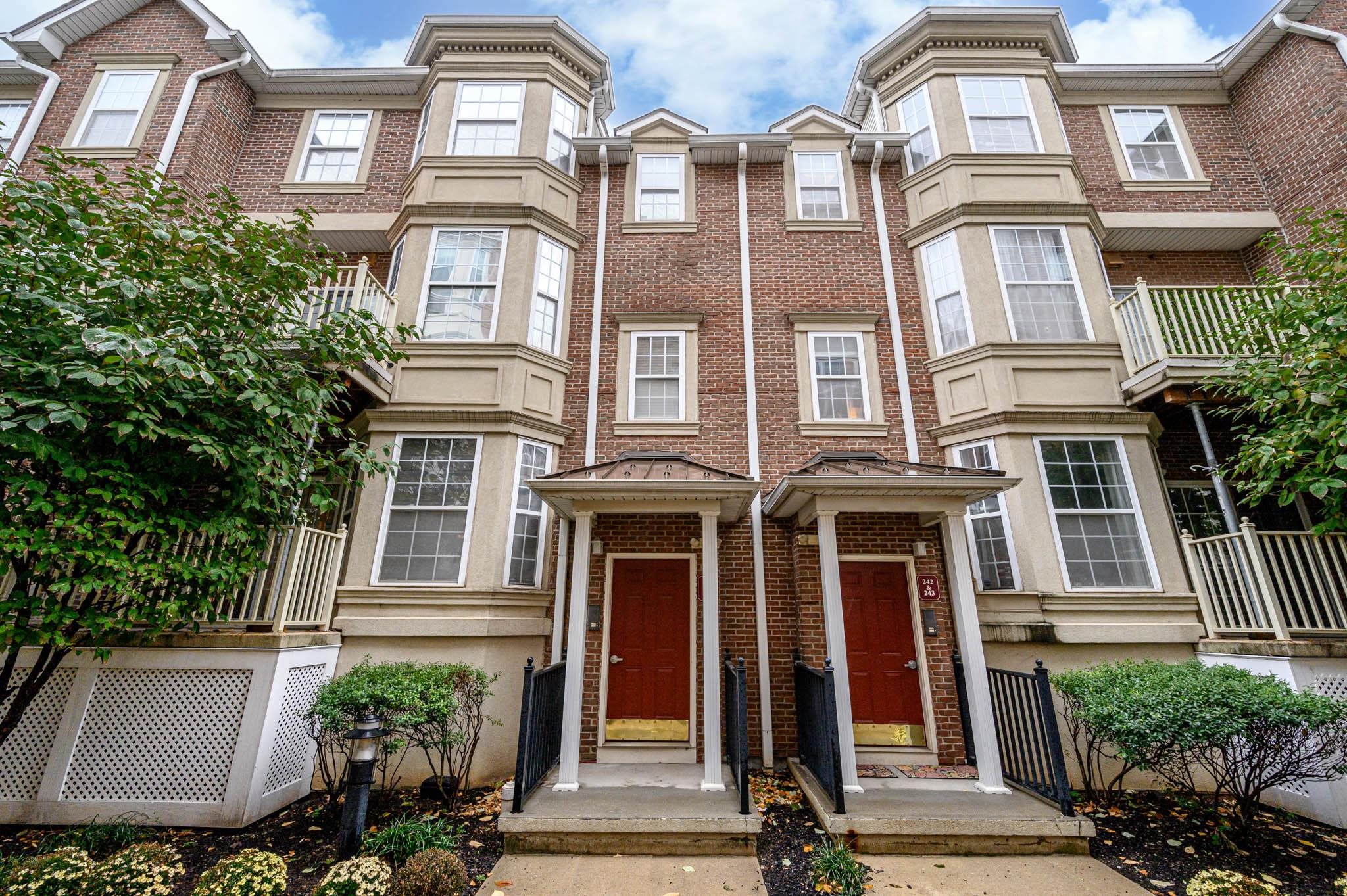 # 250017091 - For Rent in Harrison NJ