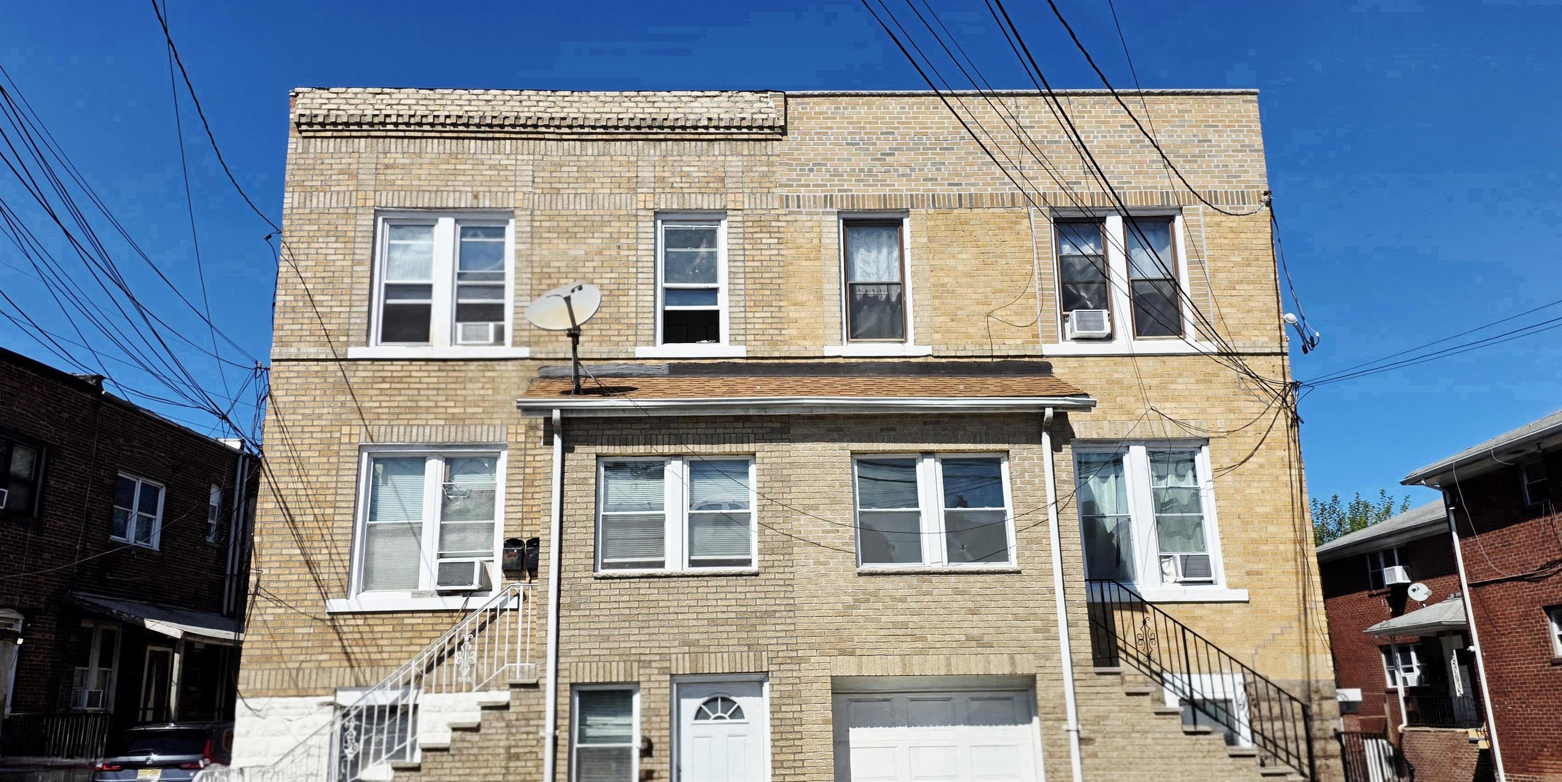 # 250017096 - For Rent in North Bergen NJ