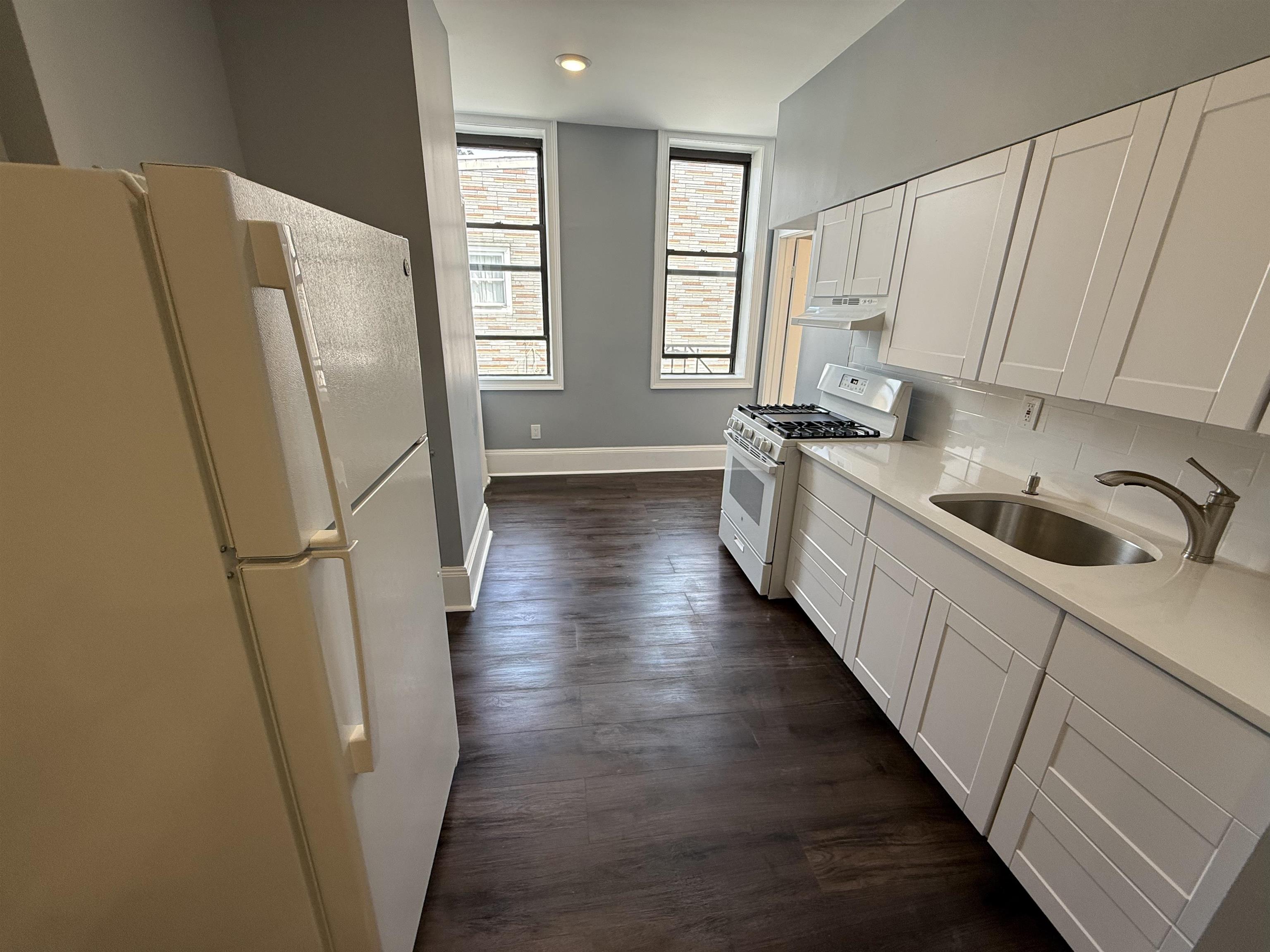 # 250017123 - For Rent in Union City NJ