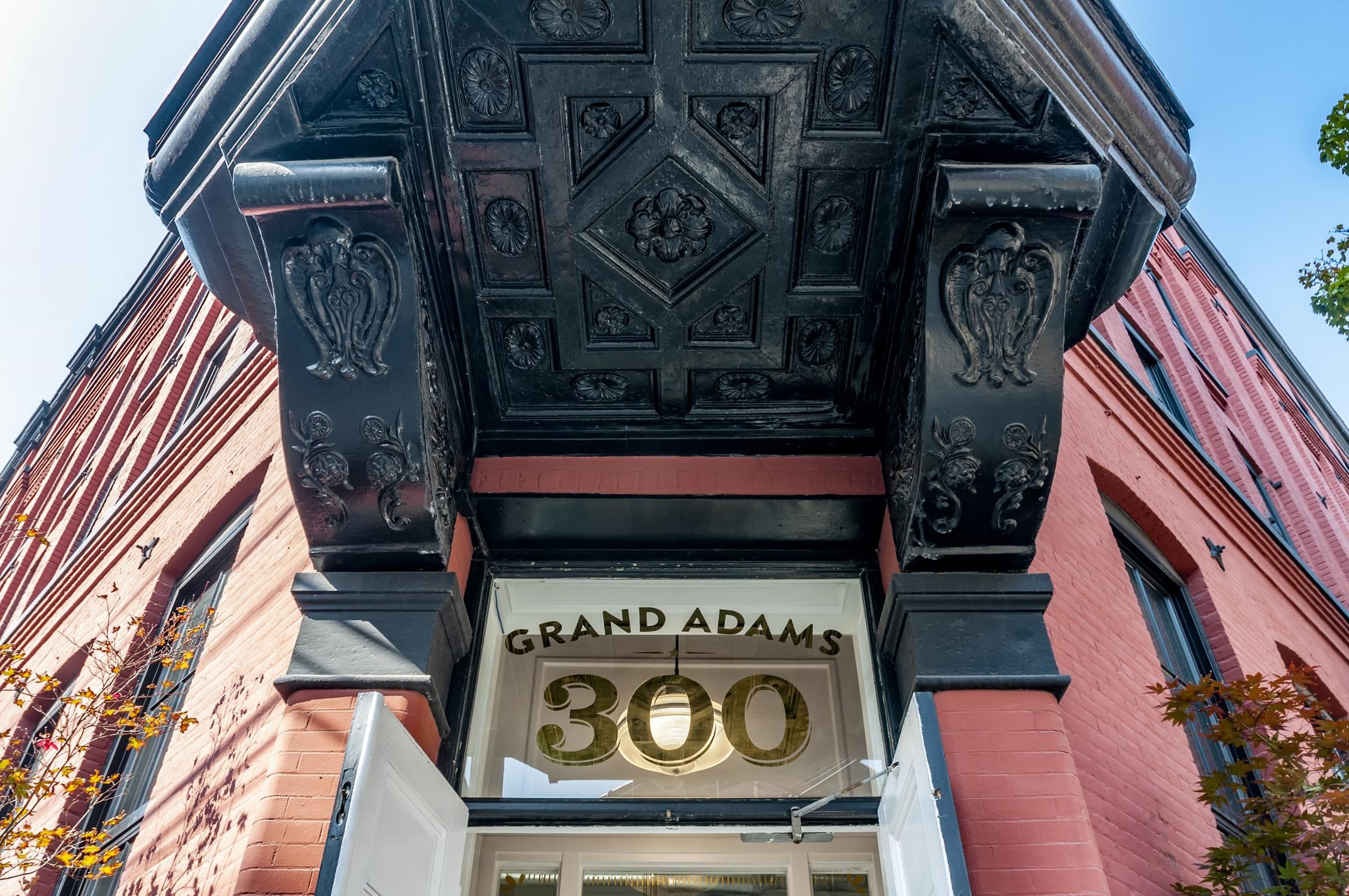 # 250017136 - For Rent in Hoboken NJ