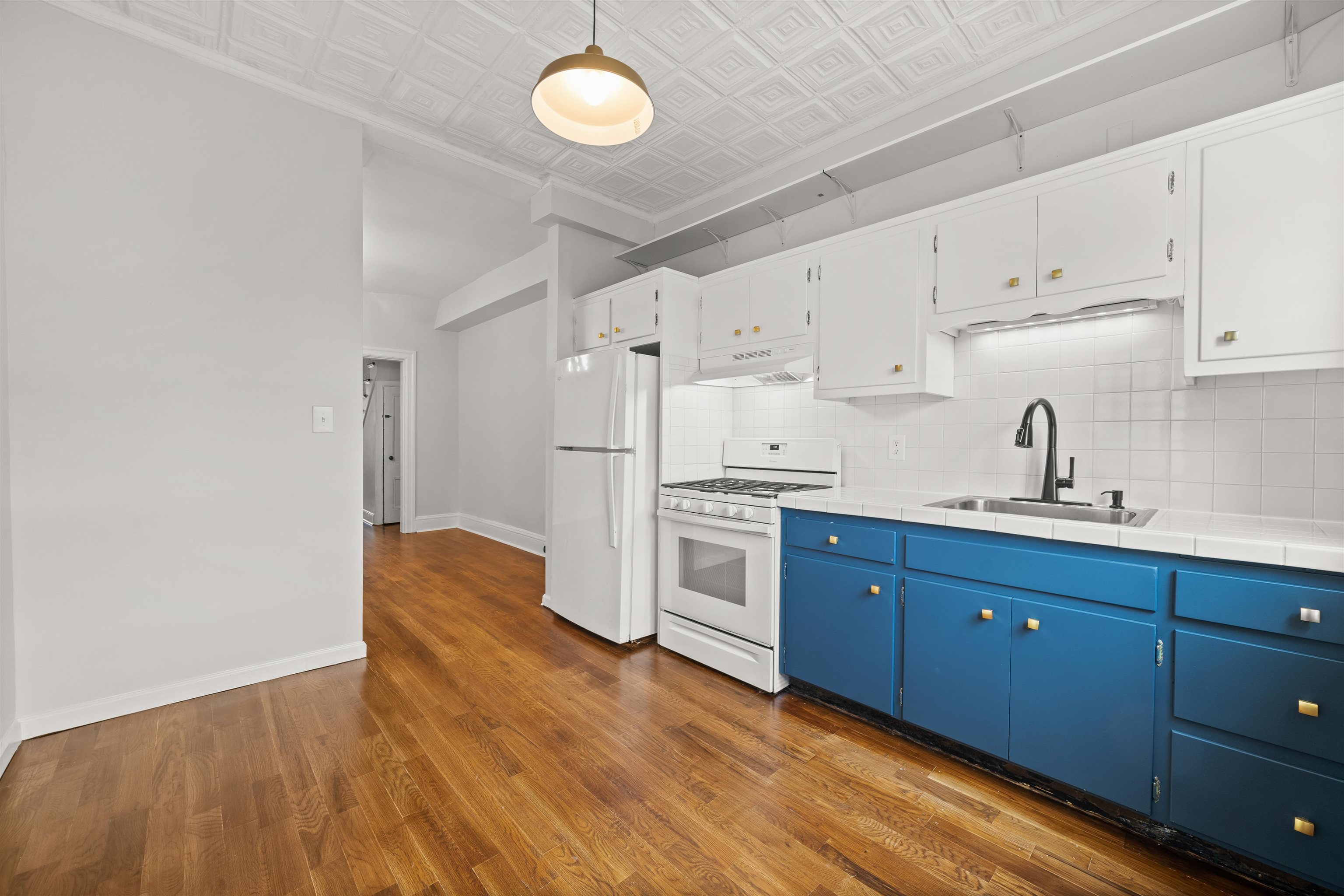 # 250017145 - For Rent in JERSEY CITY - Journal Square NJ
