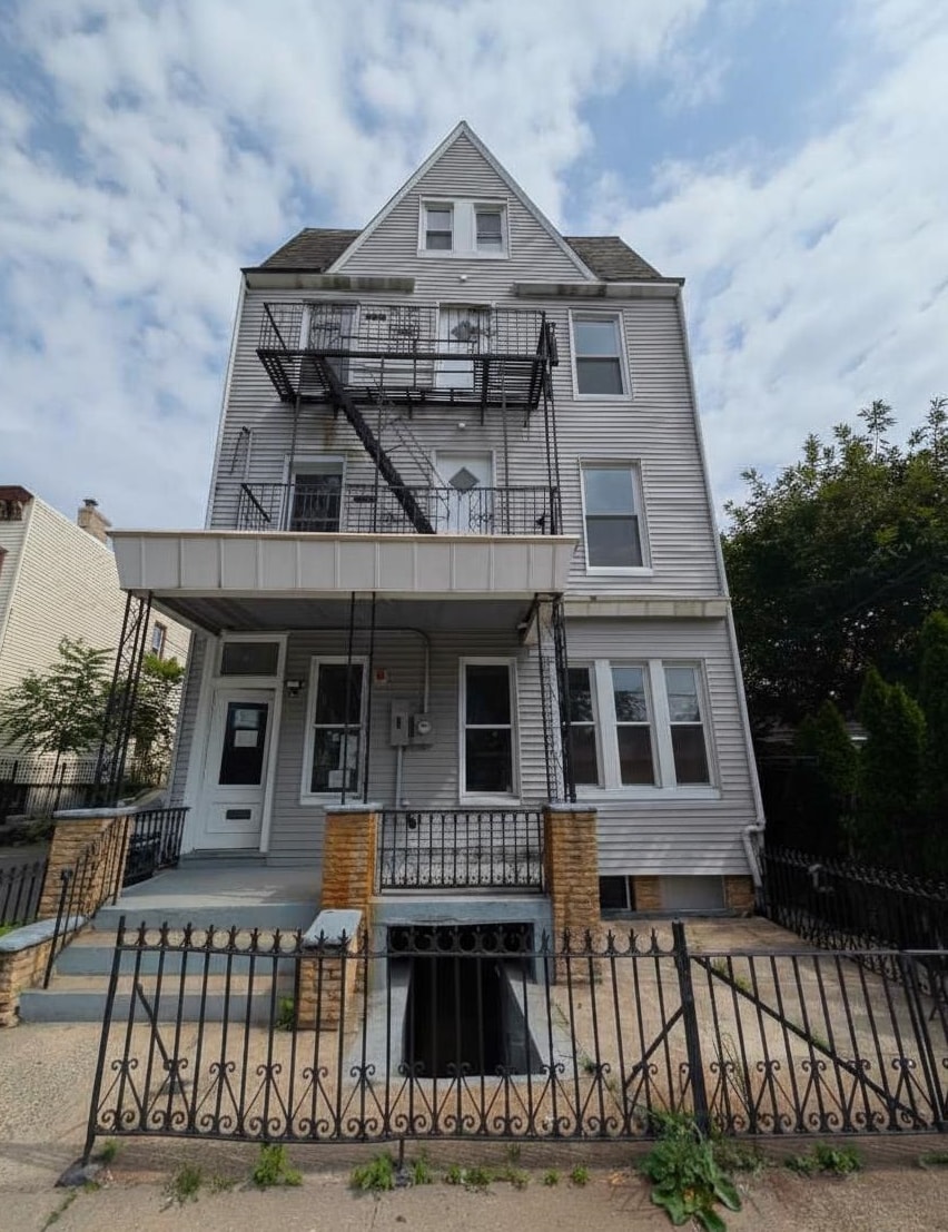 # 250017149 - For Rent in JERSEY CITY - Heights NJ