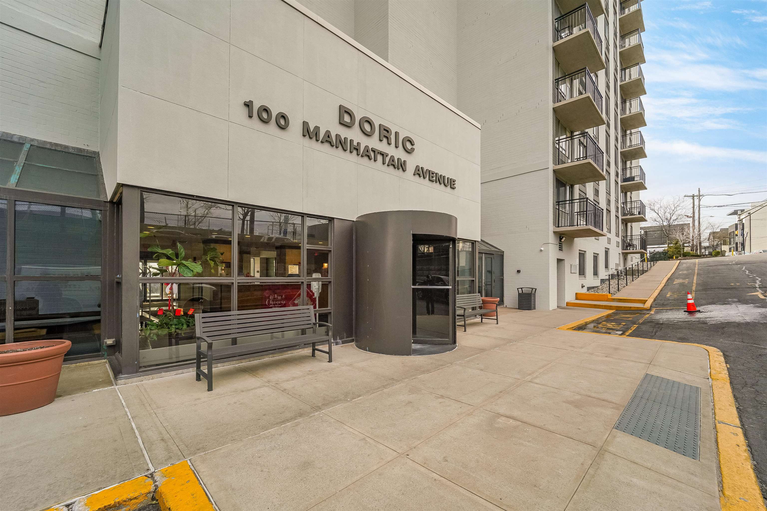 # 250017154 - For Rent in Union City NJ