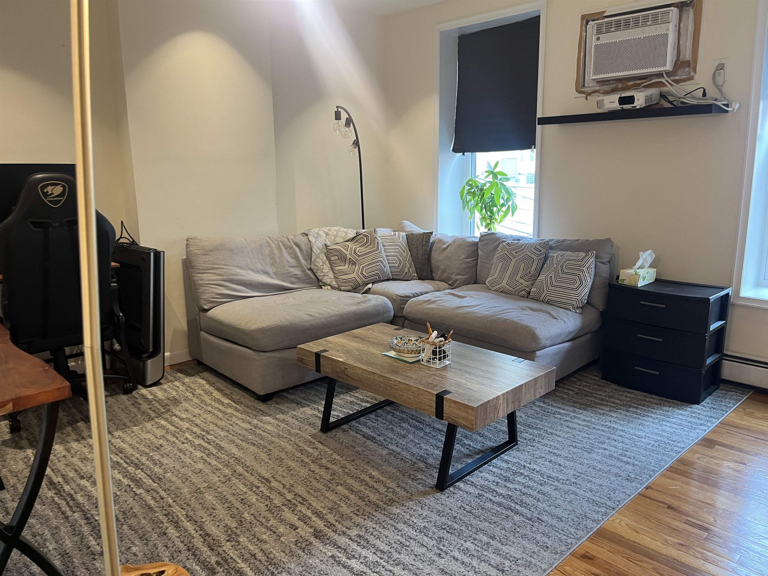 # 250017183 - For Rent in Hoboken NJ