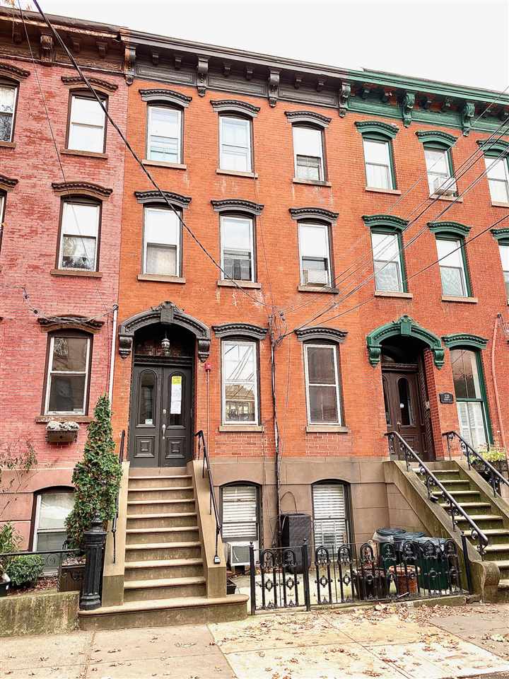 # 250017186 - For Rent in JERSEY CITY - Downtown NJ