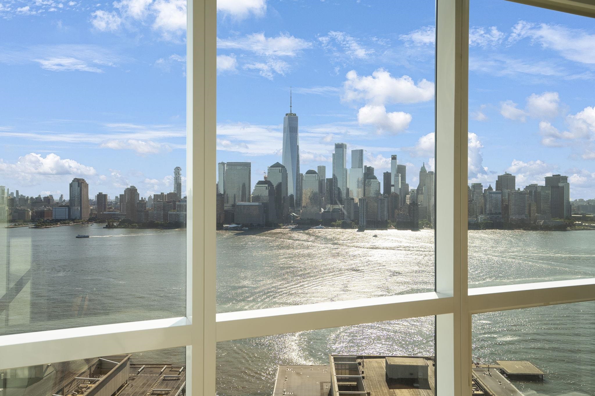 # 250017196 - For Rent in JERSEY CITY - Downtown NJ