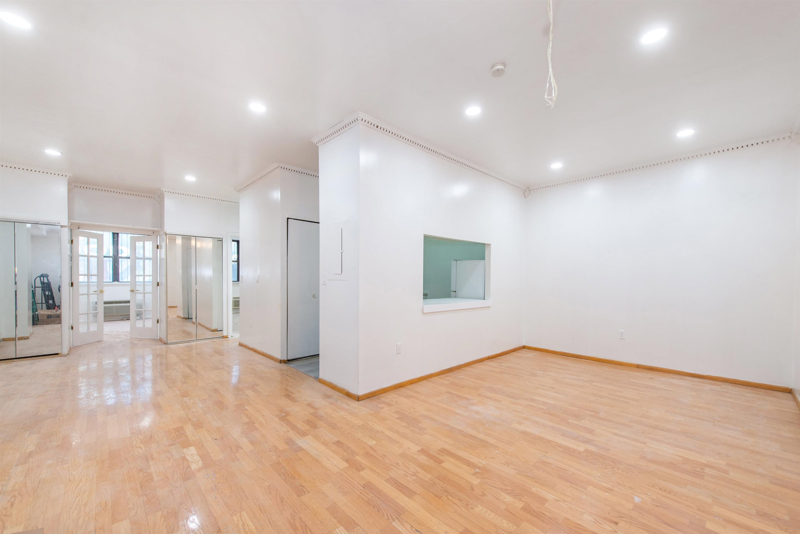 # 250017235 - For Rent in Newark NJ