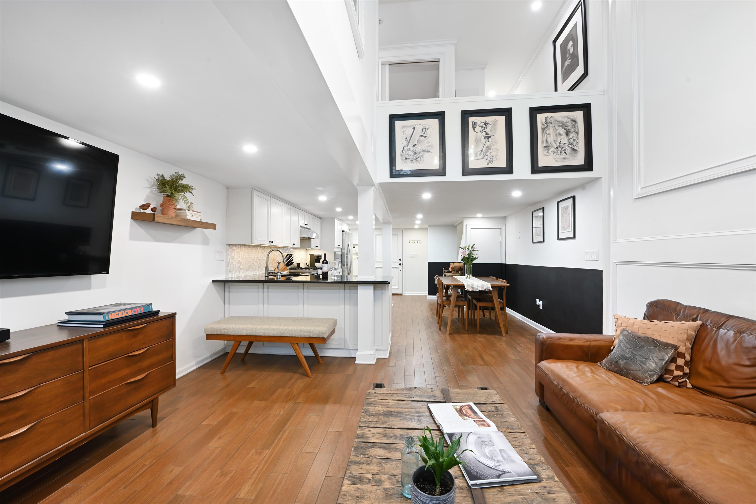 # 250017245 - For Rent in JERSEY CITY - Downtown NJ