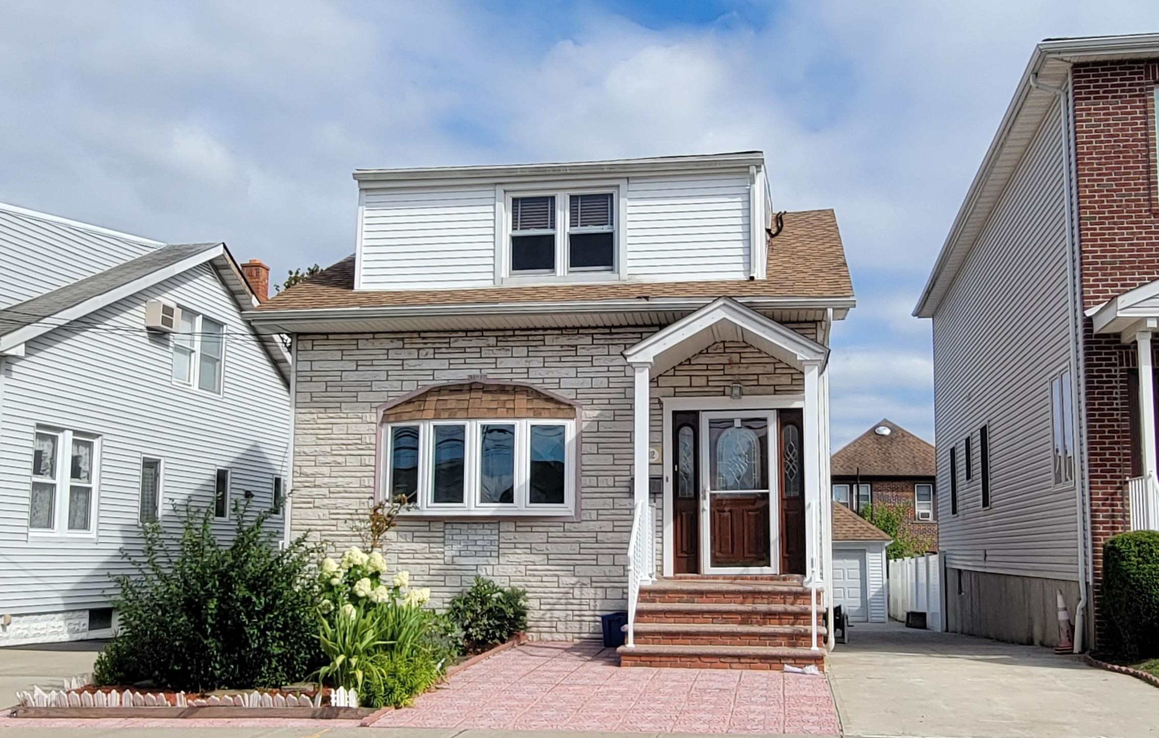 # 250017261 - For Rent in Secaucus NJ