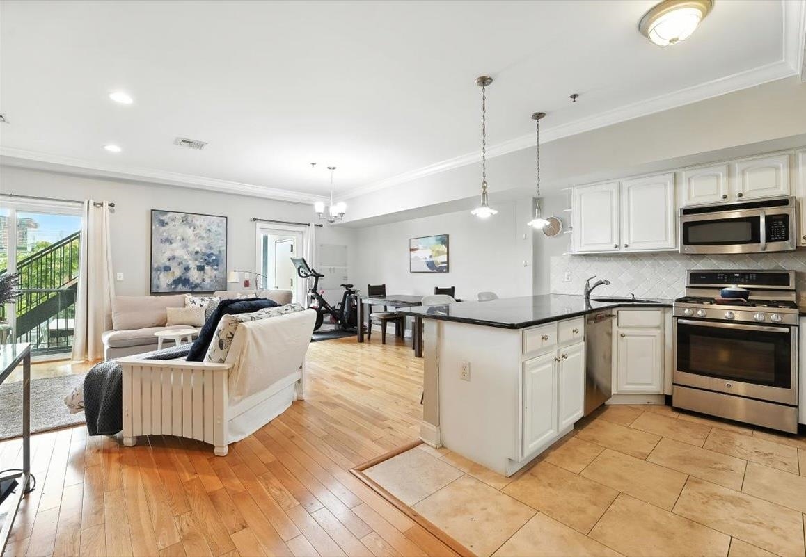 # 250017288 - For Rent in Hoboken NJ