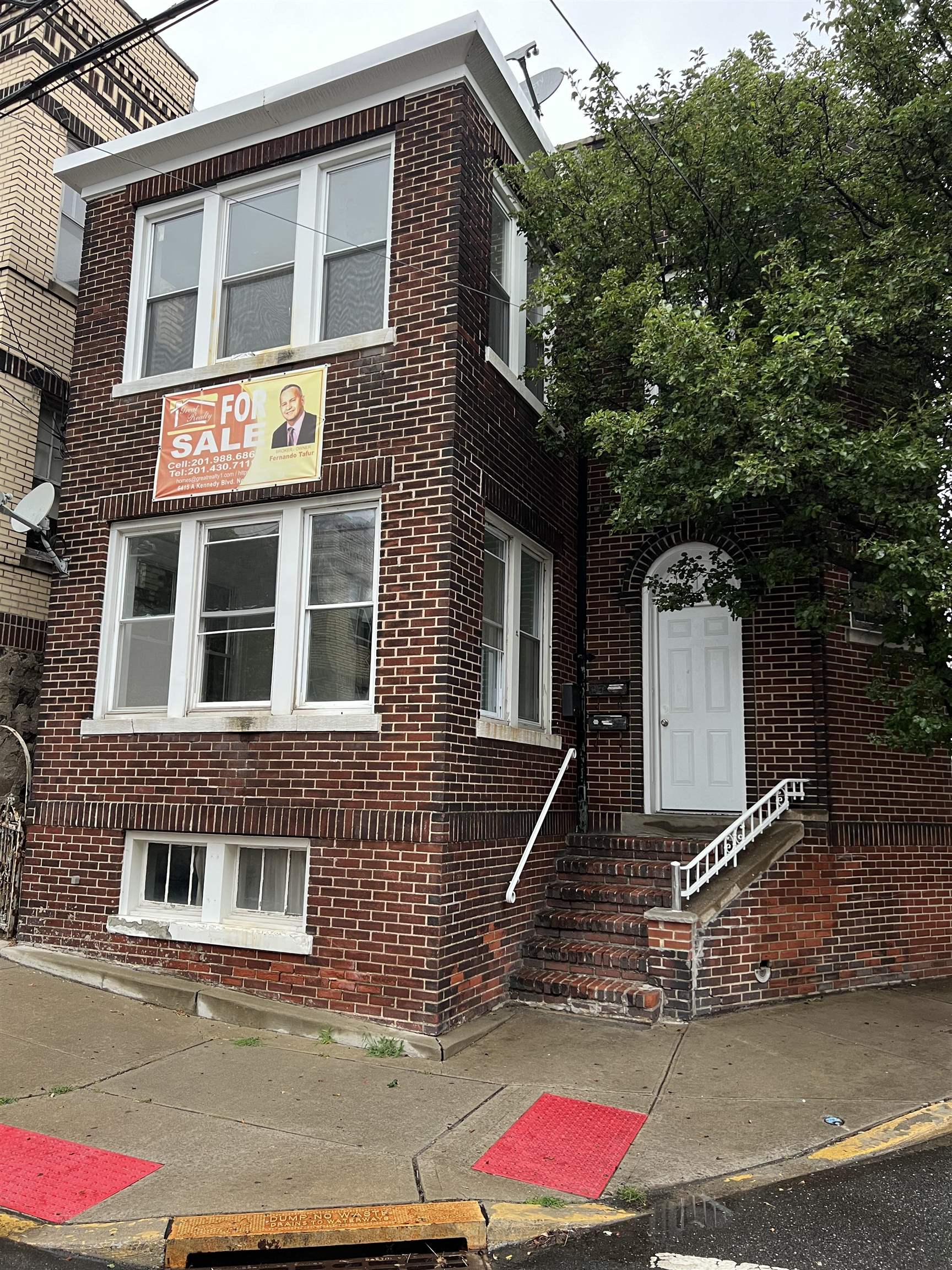 # 250017340 - For Rent in West New York NJ