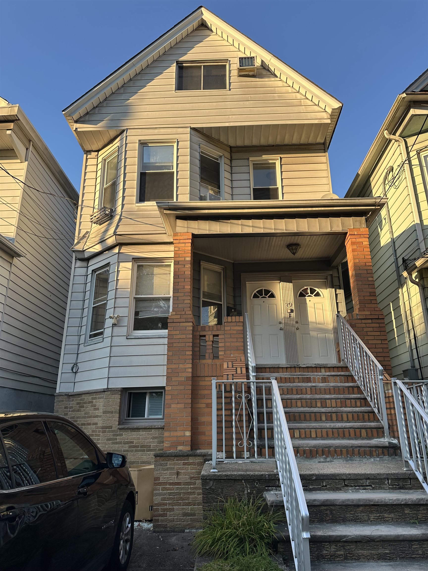 # 250017347 - For Rent in Bayonne NJ