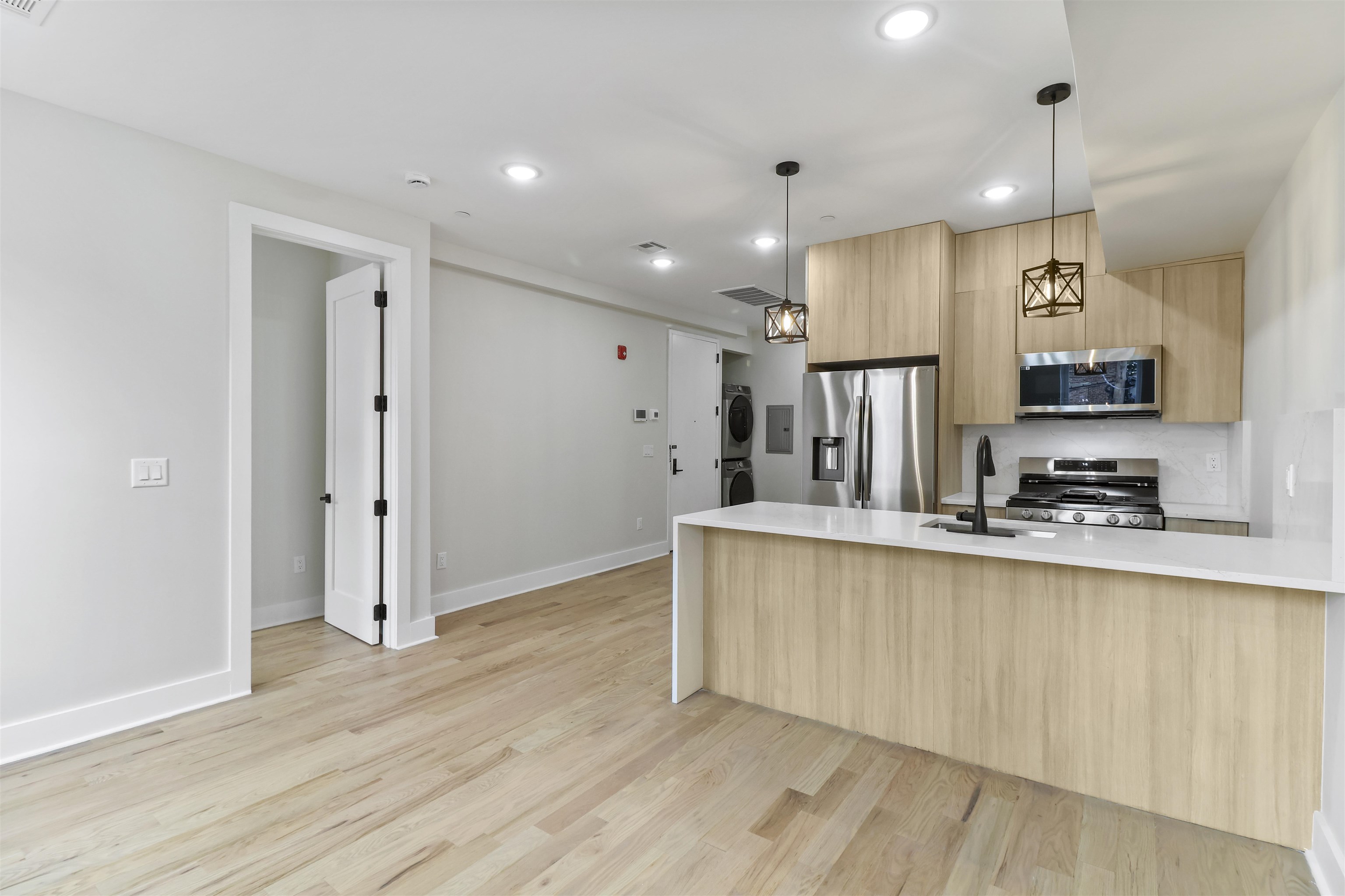 # 250017348 - For Rent in JERSEY CITY - Heights NJ