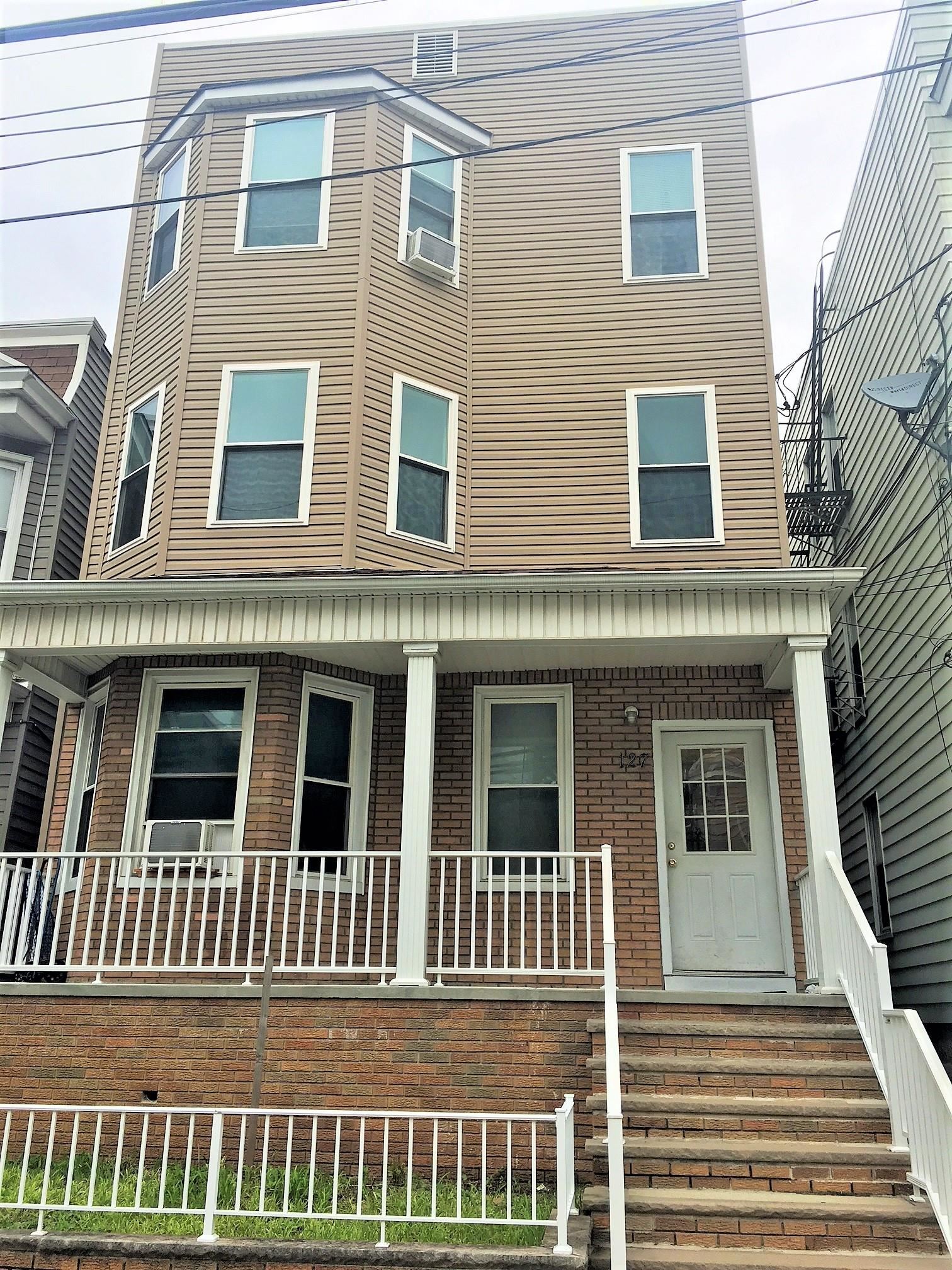 # 250017360 - For Rent in Bayonne NJ