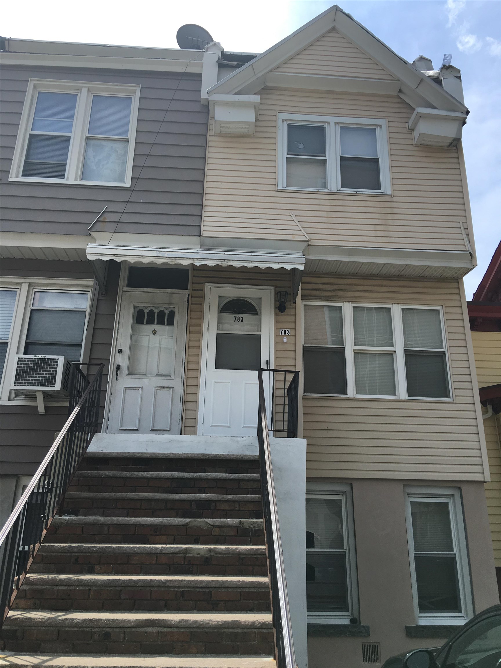 # 250017390 - For Rent in JERSEY CITY - Journal Square NJ