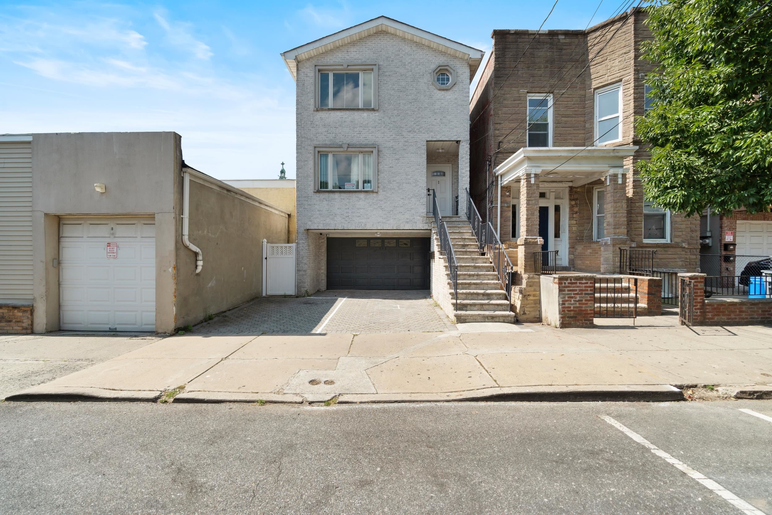 # 250017407 - For Rent in West New York NJ