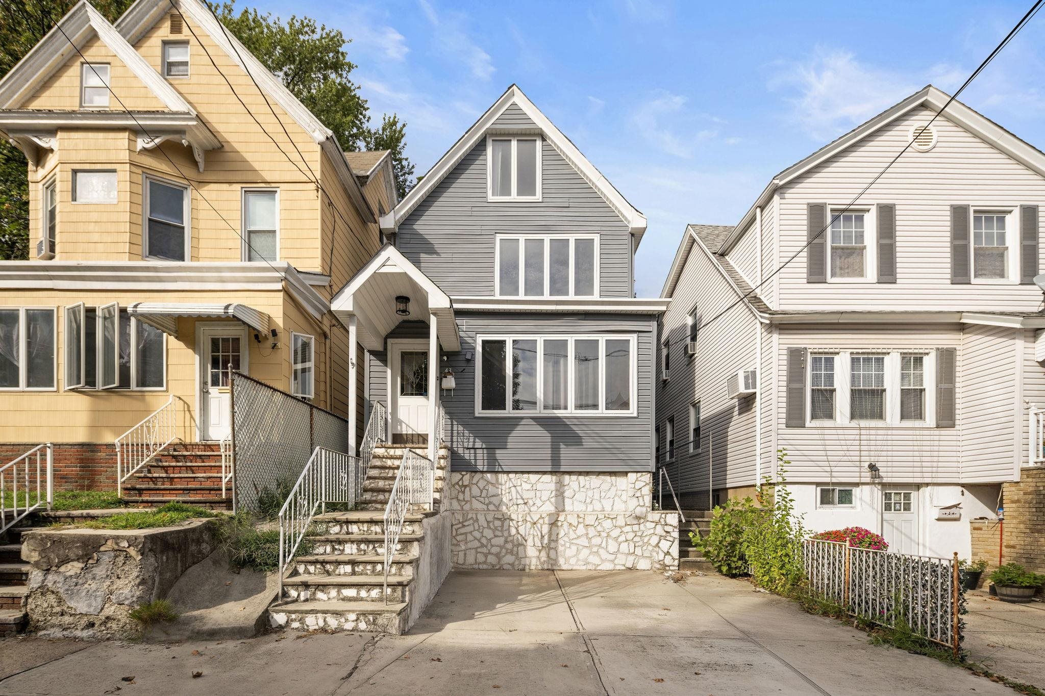 # 250017472 - For Rent in Bayonne NJ