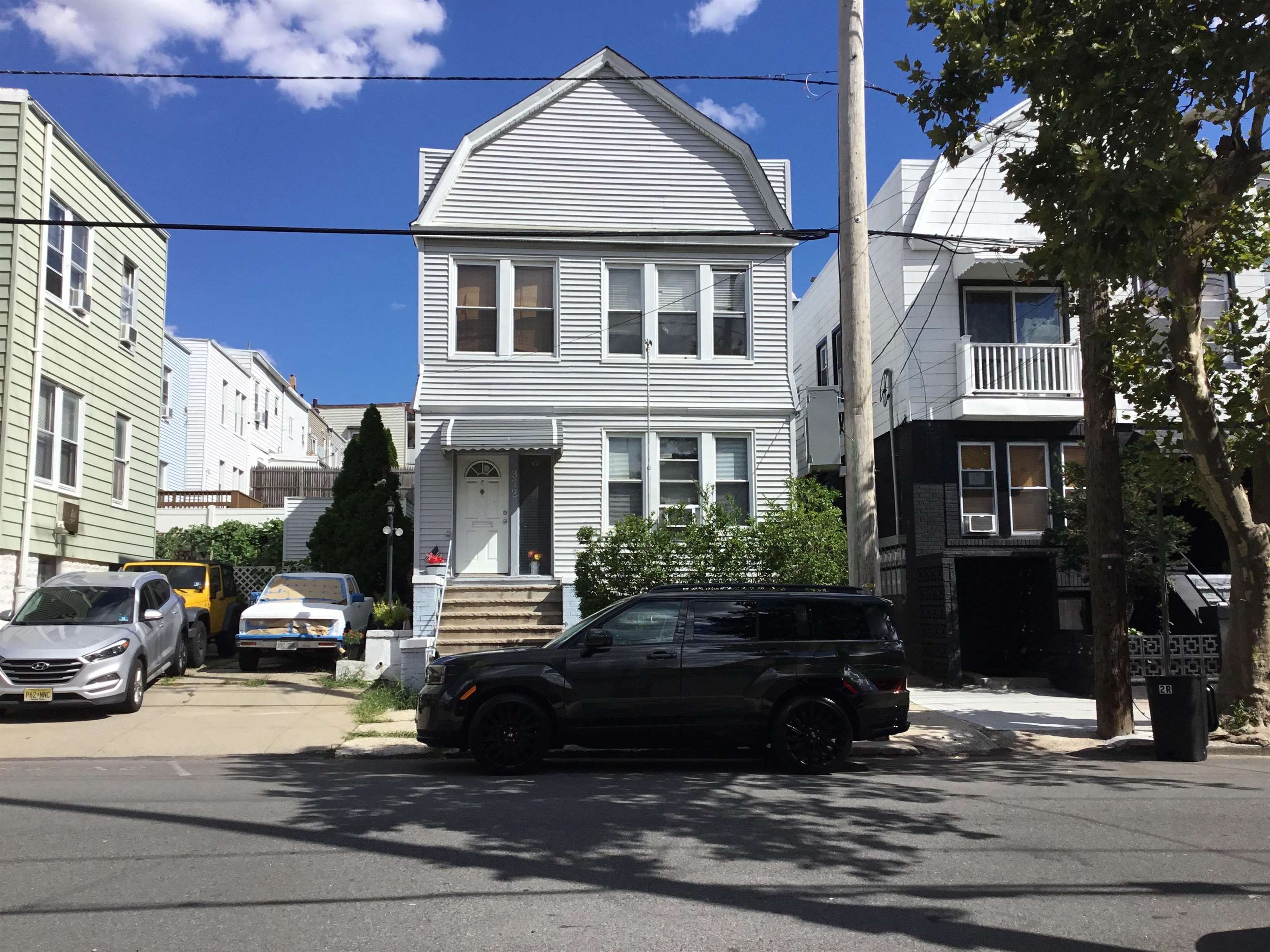 # 250017474 - For Rent in JERSEY CITY - Heights NJ