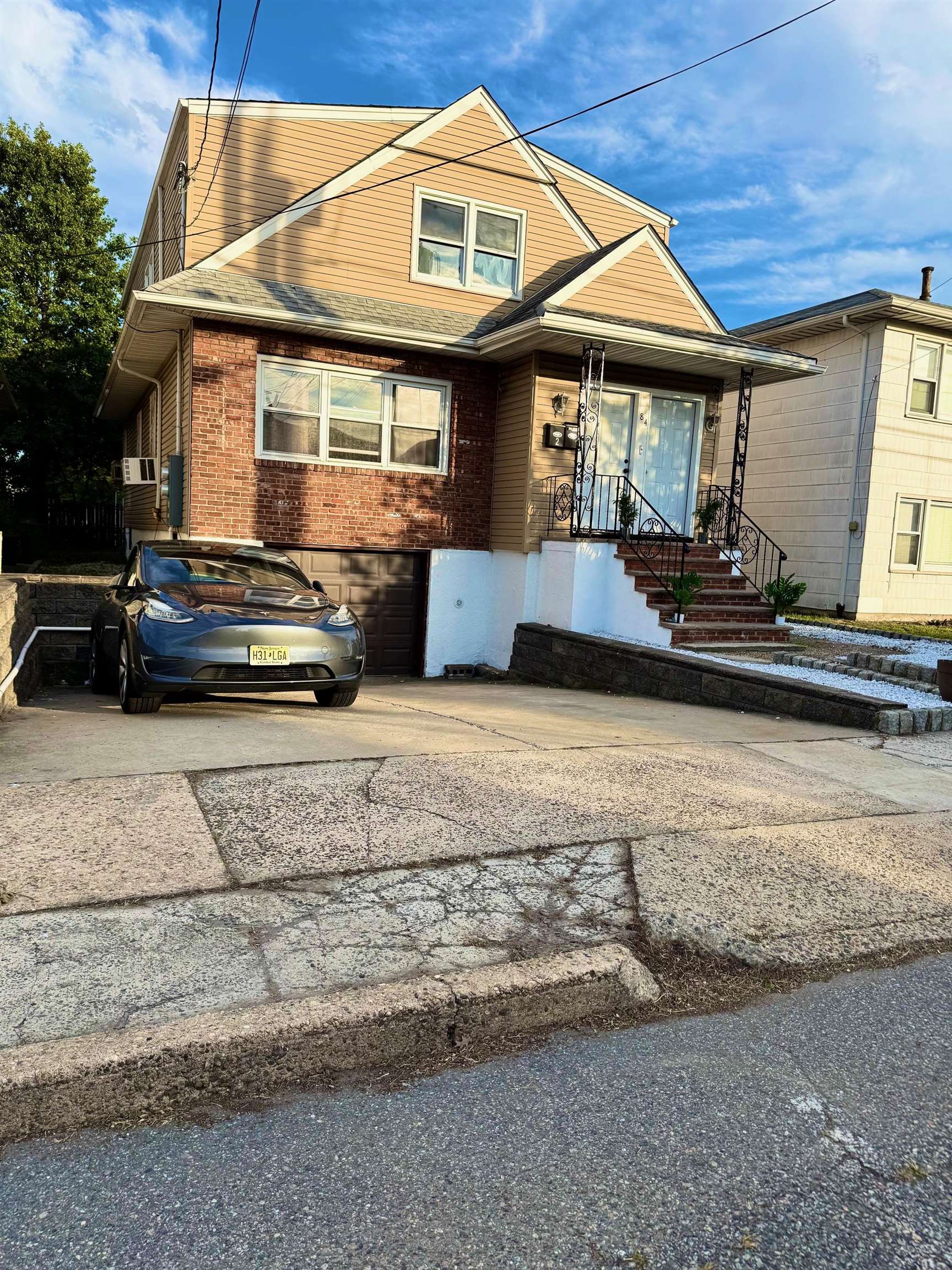 # 250017499 - For Rent in JERSEY CITY - West Bergen NJ