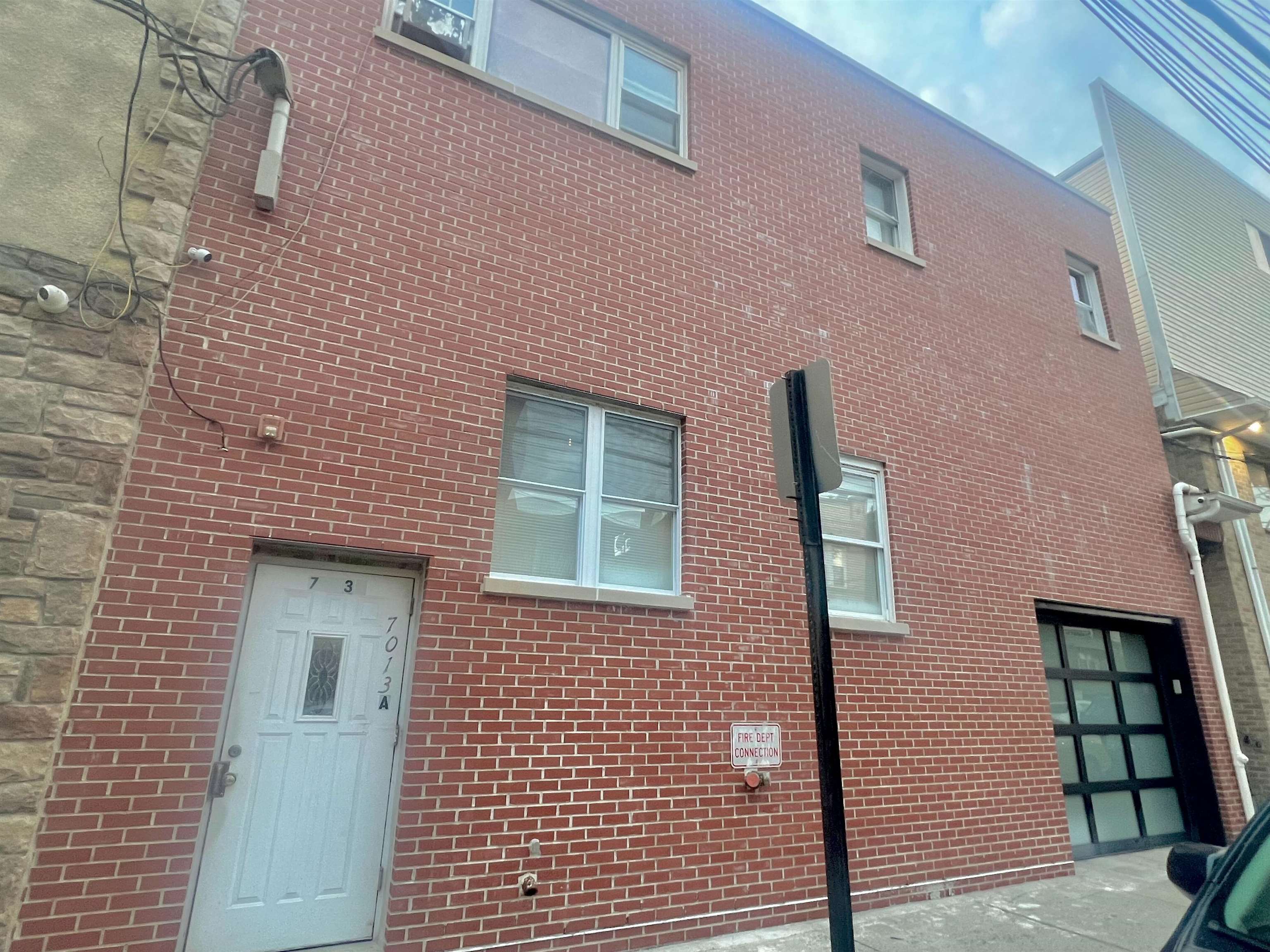 # 250017509 - For Rent in Guttenberg NJ
