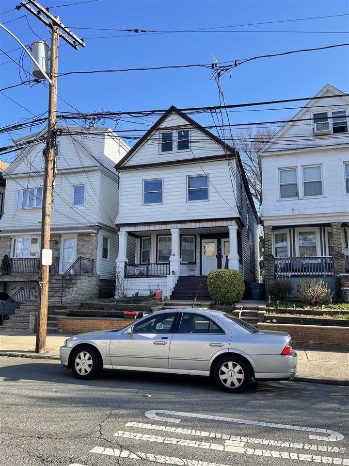 # 250017528 - For Rent in Bayonne NJ