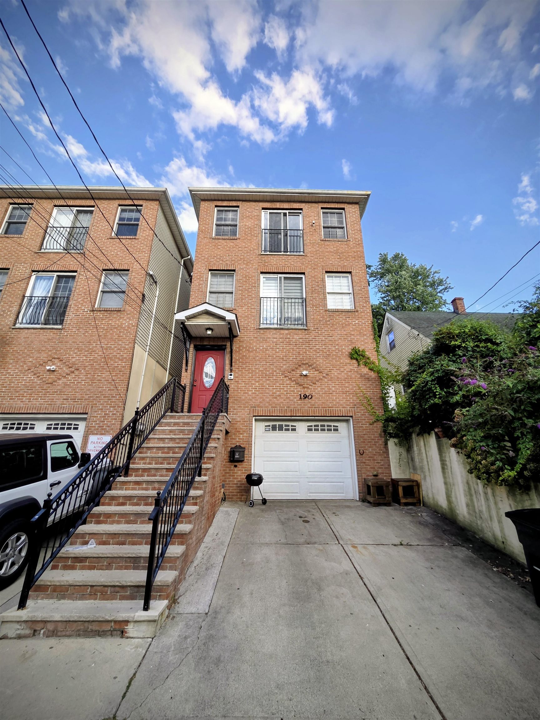 # 250017569 - For Rent in JERSEY CITY - Heights NJ