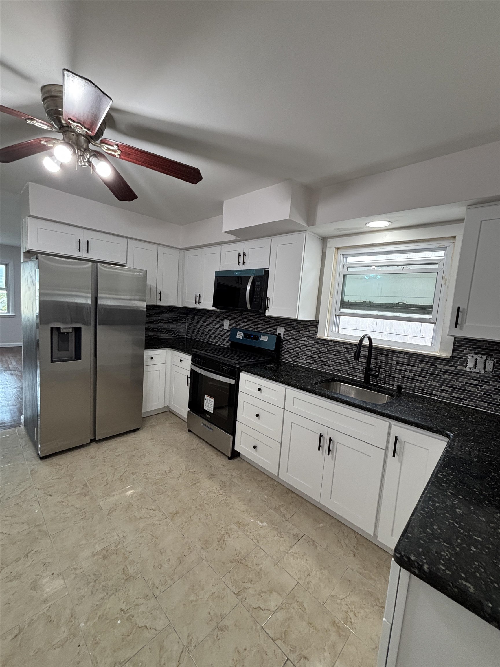 # 250017575 - For Rent in JERSEY CITY - Heights NJ