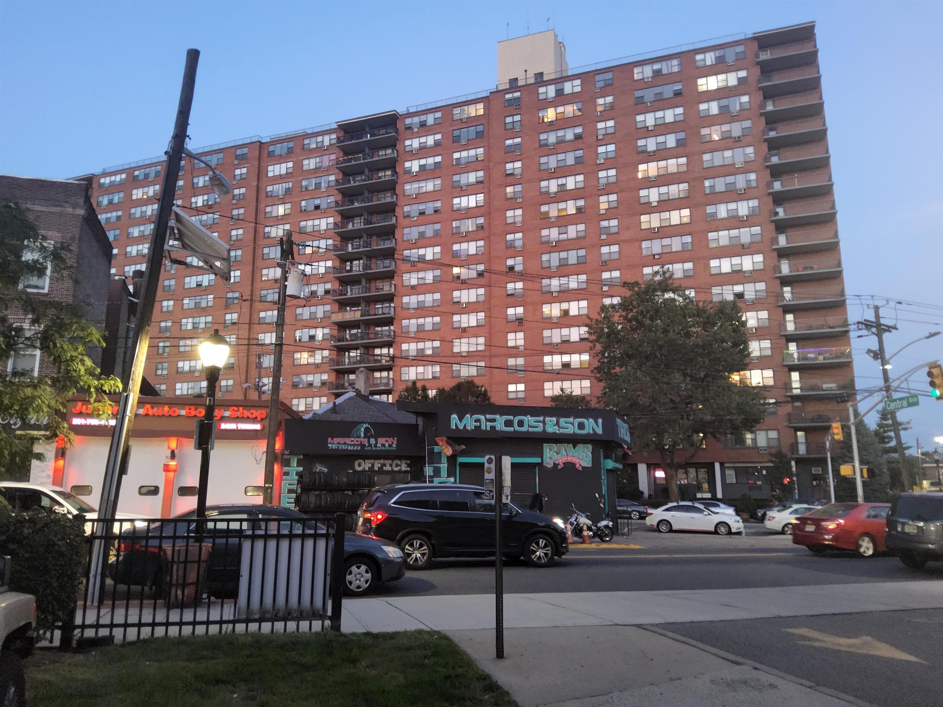 # 250017582 - For Rent in Union City NJ