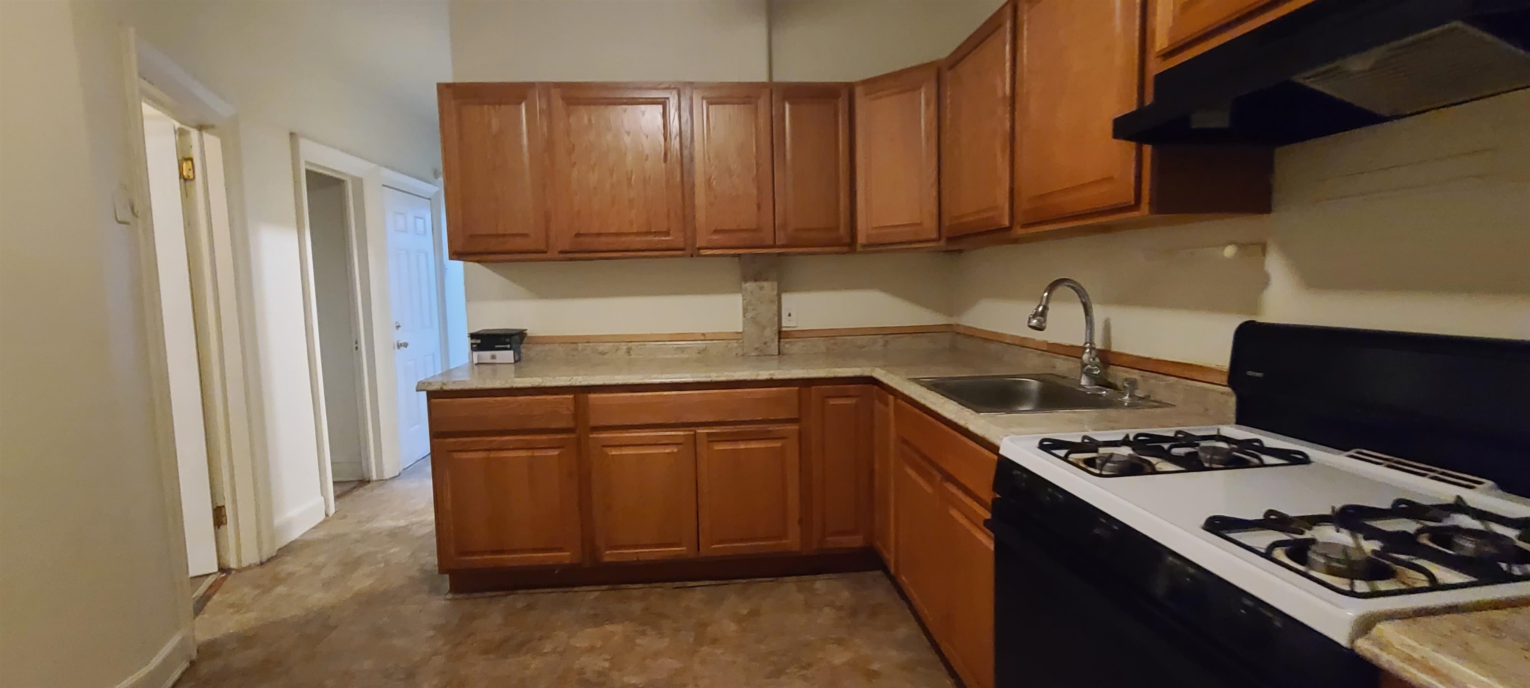 # 250017597 - For Rent in JERSEY CITY - West Bergen NJ