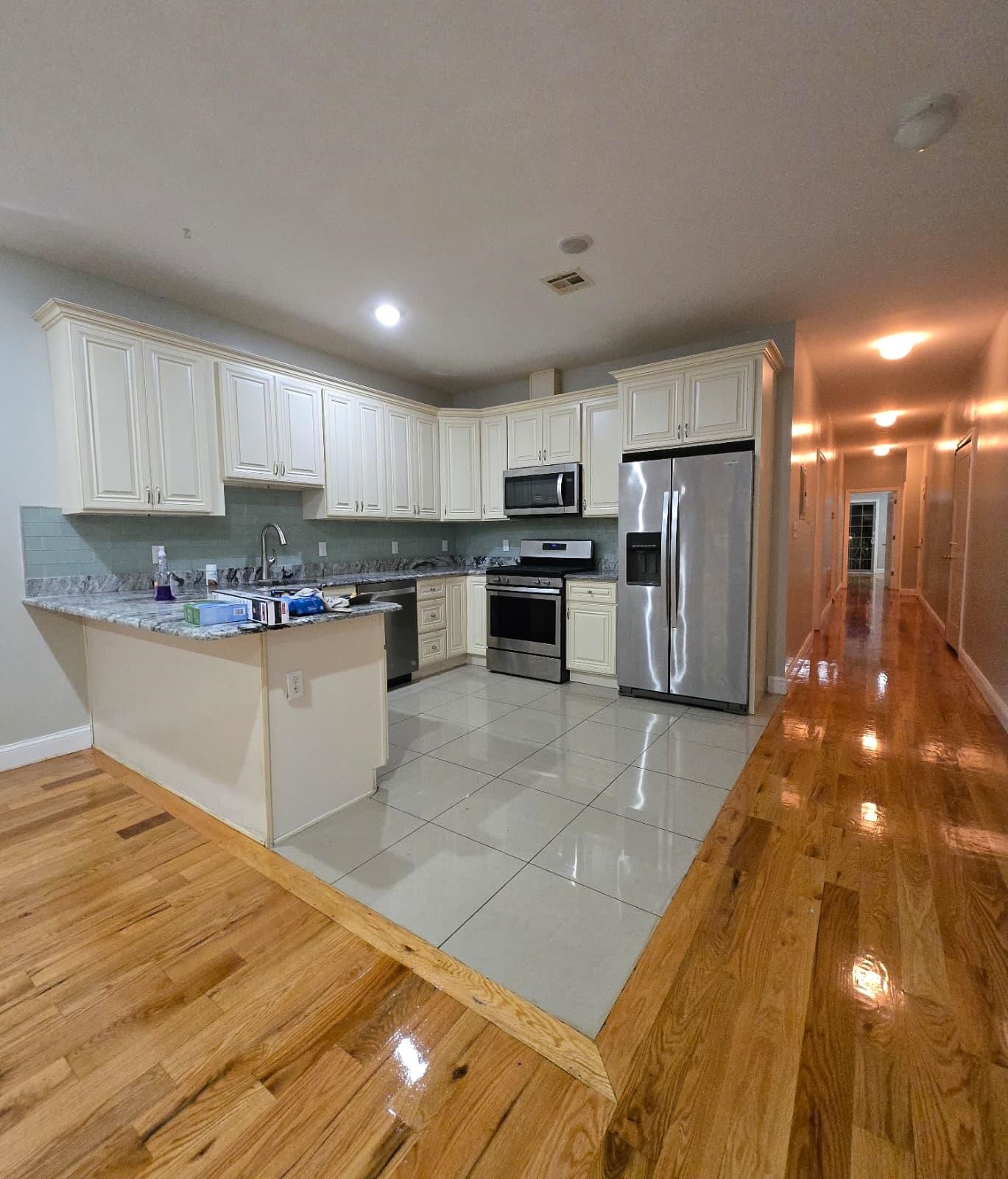 # 250017601 - For Rent in JERSEY CITY - Greenville NJ