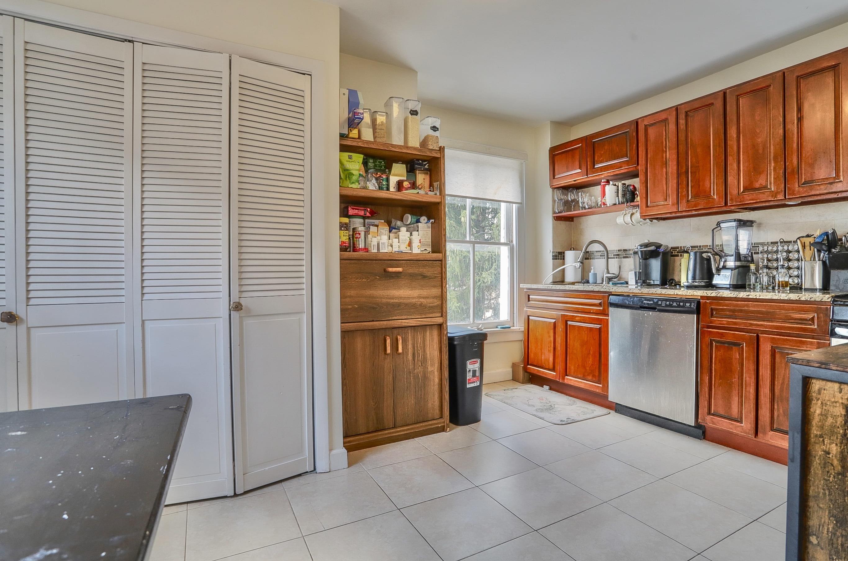 # 250017605 - For Rent in JERSEY CITY - Journal Square NJ