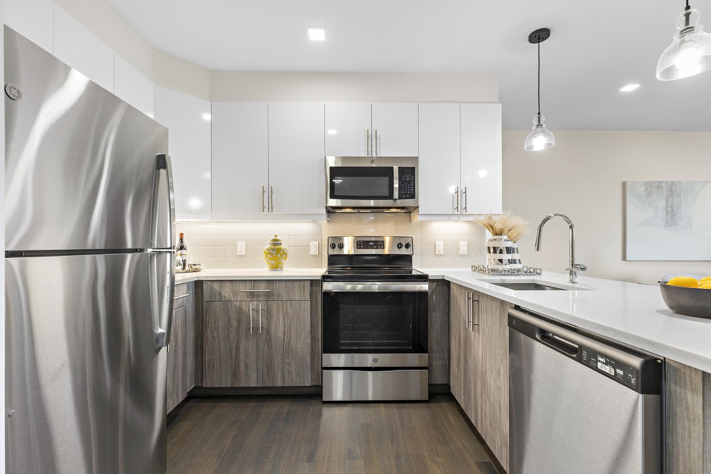 # 250017632 - For Rent in North Bergen NJ
