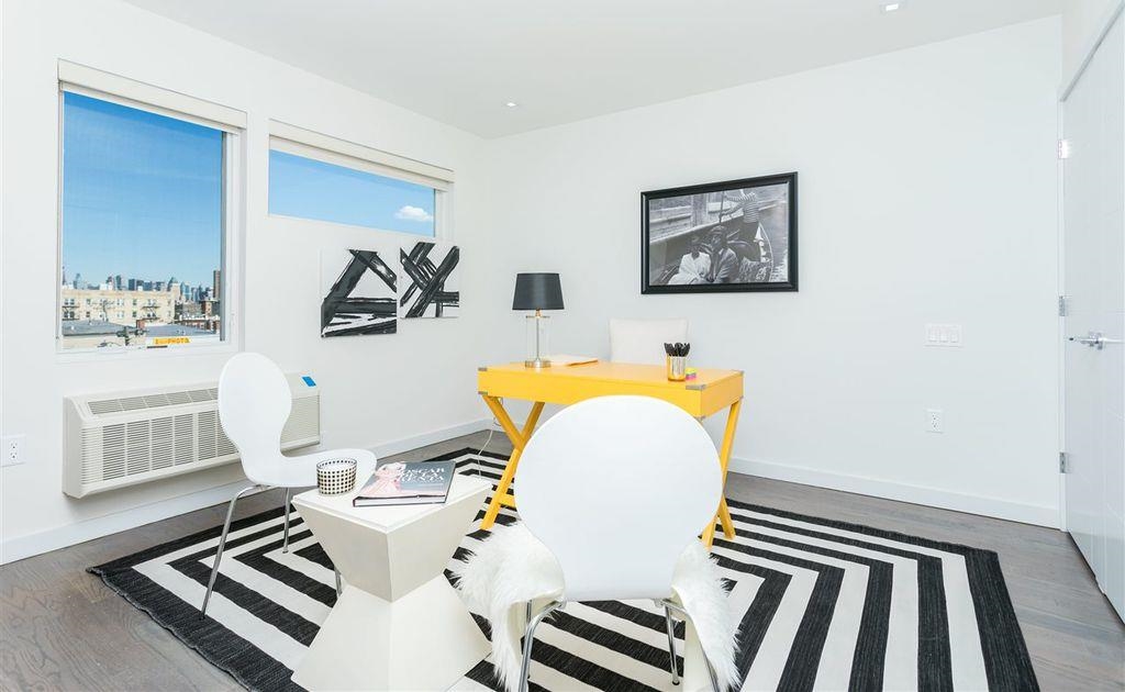 # 250017633 - For Rent in West New York NJ