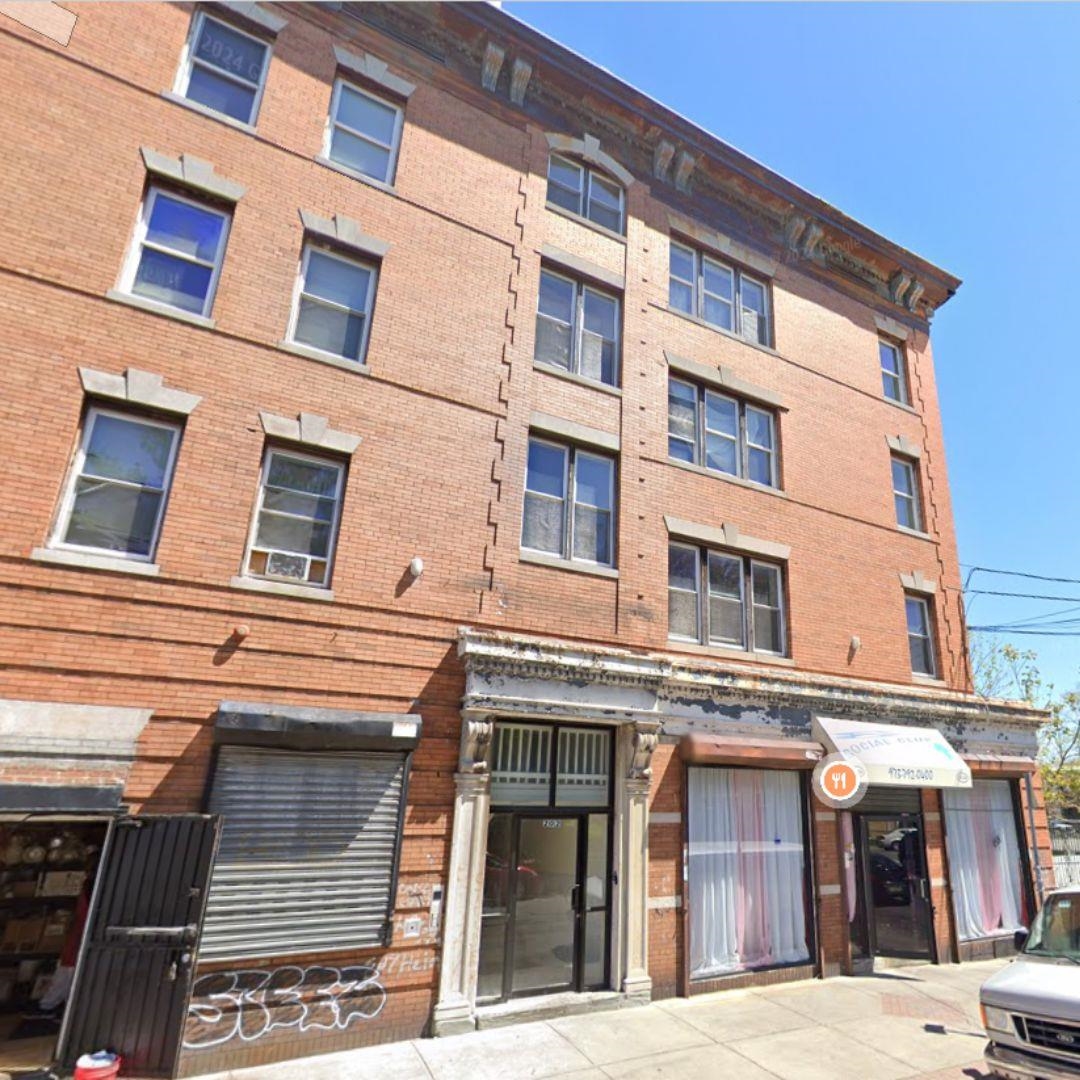 # 250017668 - For Rent in Newark NJ