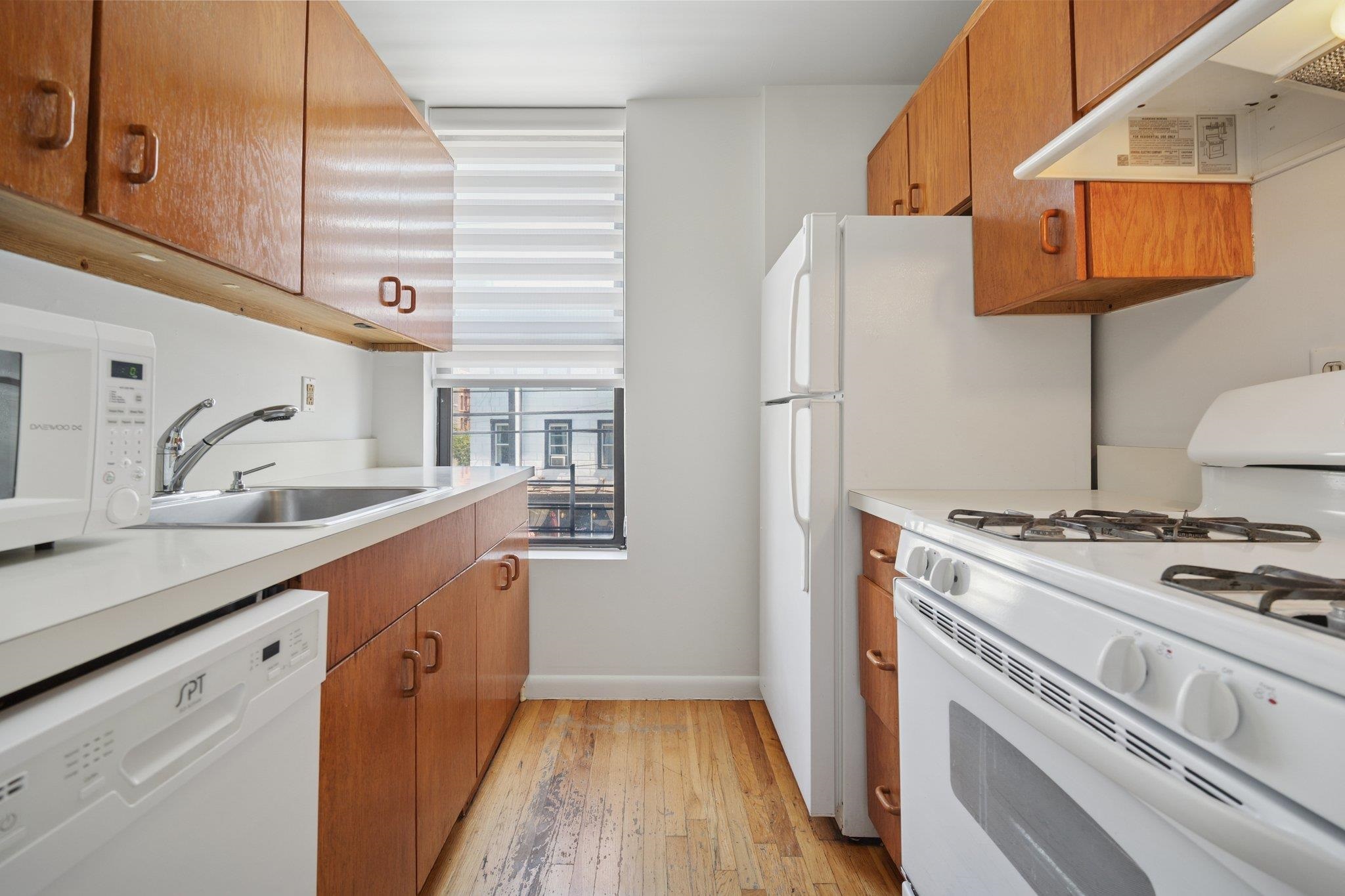 # 250017675 - For Rent in JERSEY CITY - Downtown NJ