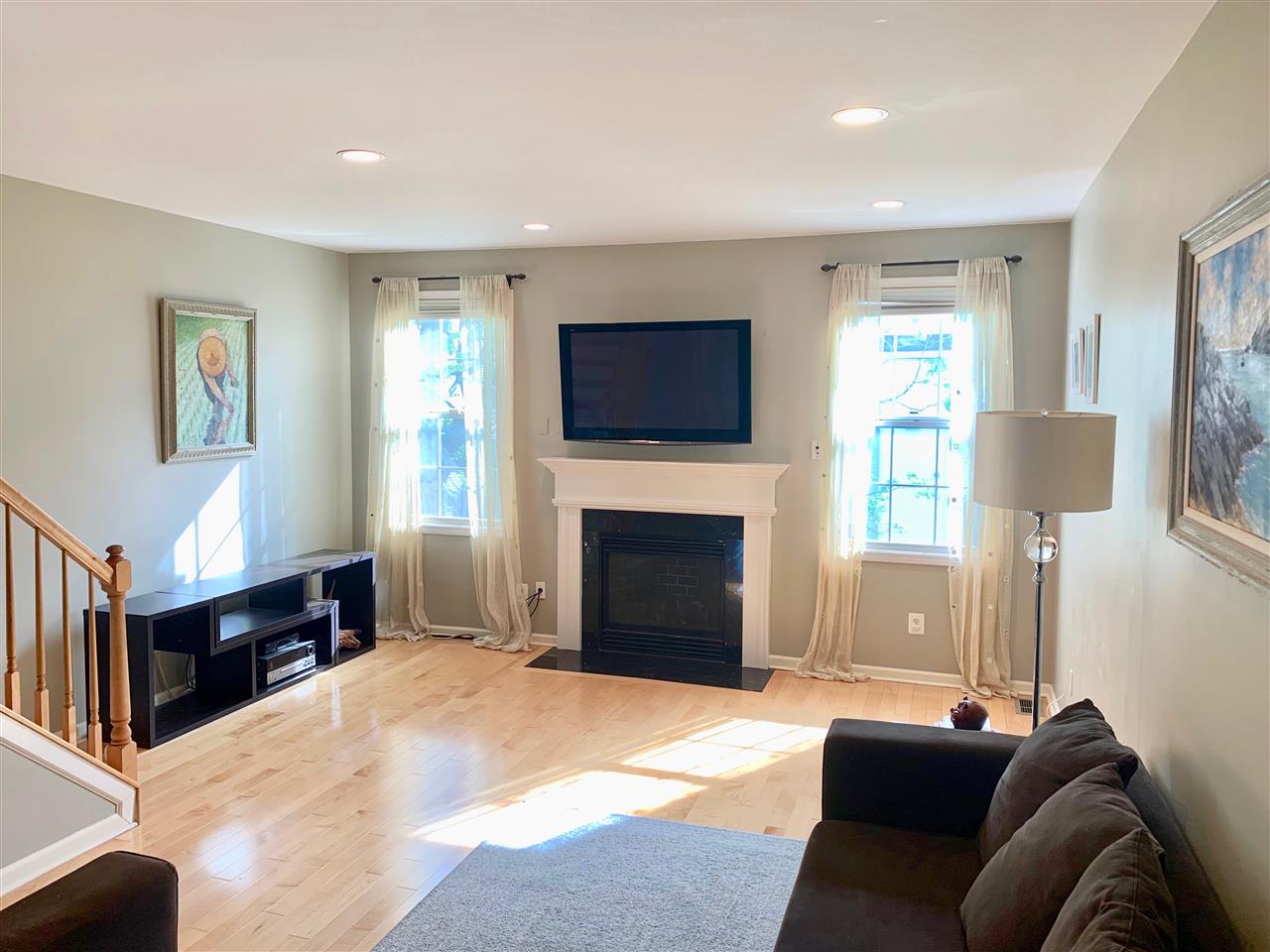 Realty Express LaBarbera Hoboken New Jersey Real Estate Office